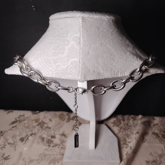 True Religion Jeans | Gold and Silver Horseshoe Chain Link 18.5 Necklace | New - Picture 8 of 8